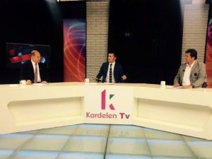Eski Sağlık Bakanı Recep Akdağ: “Selahattin Demirtaş’ı Kurt Adama Benzetiyorum”