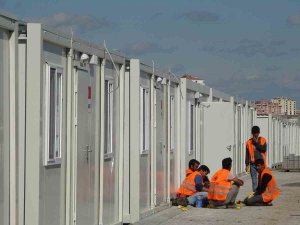 Adalet Bakanı Bozdağ: “Diyarbakır’da 244 Konteyner Tamamen Kullanıma Hazır Edilmiş Durumdadır”