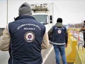 Huzur Uygulamasında Bin 353 Düzensiz Göçmen Yakalandı