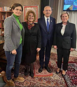 CHP Genel Başkanı Kılıçdaroğlu: “Salon Kalabalıktı, Yerdeki Seccadeyi Görmedim”