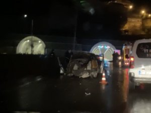 Kontrolden Çıkan Ticari Taksi Araç Takla Attı: 1 Ölü, 2 Yaralı