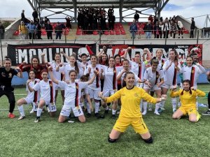 Eskişehirspor, Kadınlar Ligi’nde Tutulamıyor