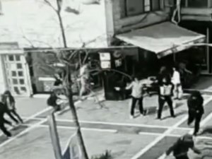 İ̇stanbul’da Silahlı Çatışma Kamerada