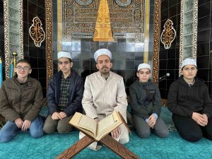 Elazığ’da 14 Asırlık Mukabele Geleneğini Genç Hafızlar Sürdürüyor