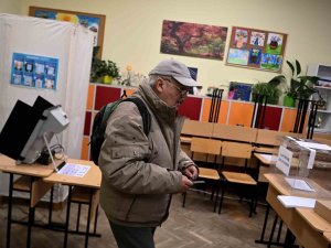 Bulgaristan’da Halk Erken Genel Seçimler İçin Sandık Başında