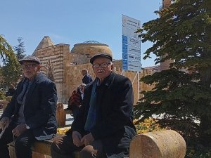 Tarihi Meydan Ramazan Ayında Kırşehirlilerin Toplanma Alanı Oldu