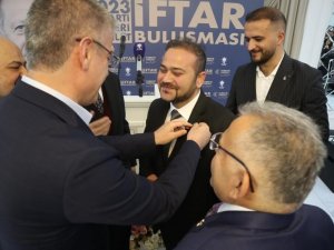 Deva Partisi’nden 3 İsim Ak Parti’ye Katıldı