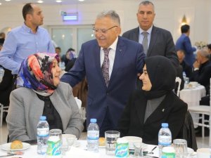 Başkan Büyükkılıç, Teşkilat Buluşmasına Katıldı