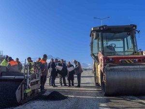 Kayseri’nin Yeni Yollarına 1,5 Milyar Tl’lik Yatırım