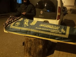 İ̇bb’nin Aracı Arızalandı, Cenaze Saatlerce Sokakta Kaldı