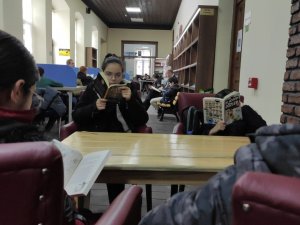 Ardahan’da Kütüphane Haftasında Okuma Etkinliği Düzenlendi