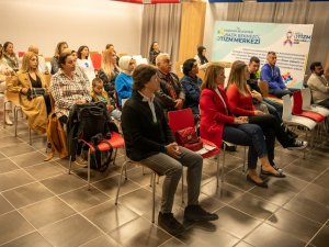 Kuşadası’nda Erken Tanının Önemine Dikkat Çekildi