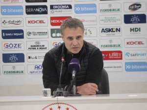 Ersun Yanal: "Kazanabileceğimiz Maçtan 1 Puanla Dönüyoruz"