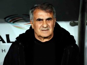 Şenol Güneş Kazanan Kadroyu Bozmadı