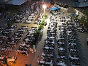 Dallıca’da Binlerce Kişi Meydanı Doldurdu