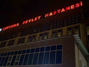 Traktörle Tarla Süren Çiftçi Kazayla Eşini Ezdi