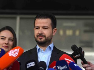 Karadağ’da Cumhurbaşkanlığı Seçiminde Jakov Milatovic Önde