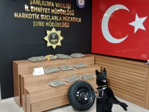 Yedek Lastik İçerisinden 5 Kilo 200 Gram Sentetik Uyuşturucu Çıktı