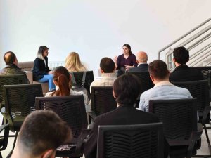 Kriz Dönemlerinde Sosyal Girişimler Ve Etkili Çözümleri Etkinliği