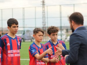 Talasgücü Ve Erkiletspor Elendi