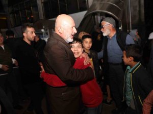 Başkan Çolakbayrakdar, Ramazanın Bereketini Vatandaşlarla Paylaşıyor