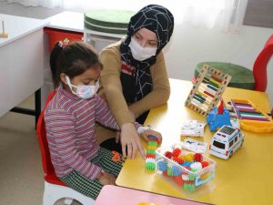 Hastanenin Atıl Durumda Olan Koridoru, Kanser Hastası Çocuklara Umut Oldu