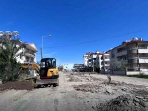 Ortaca’da Taş Parkesiz Yol Kalmayacak