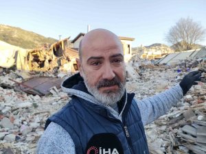 Tarihi Evine Çatılardan Ulaştı, Yıkımı Görünce Gözyaşlarını Tutamadı