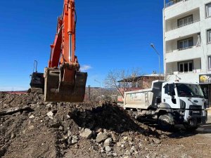 İ̇zmit Belediyesi Ekipleri Adıyaman’da