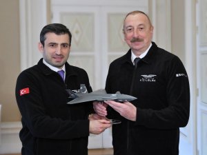 Azerbaycan Cumhurbaşkanı Aliyev, Selçuk Bayraktar’ı Kabul Etti