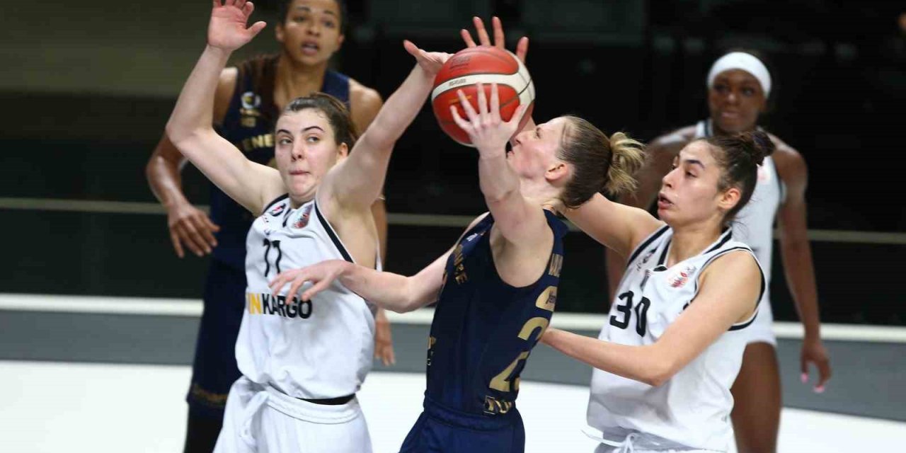 Fenerbahçe, Kbsl’de Yarı Finale Yükseldi