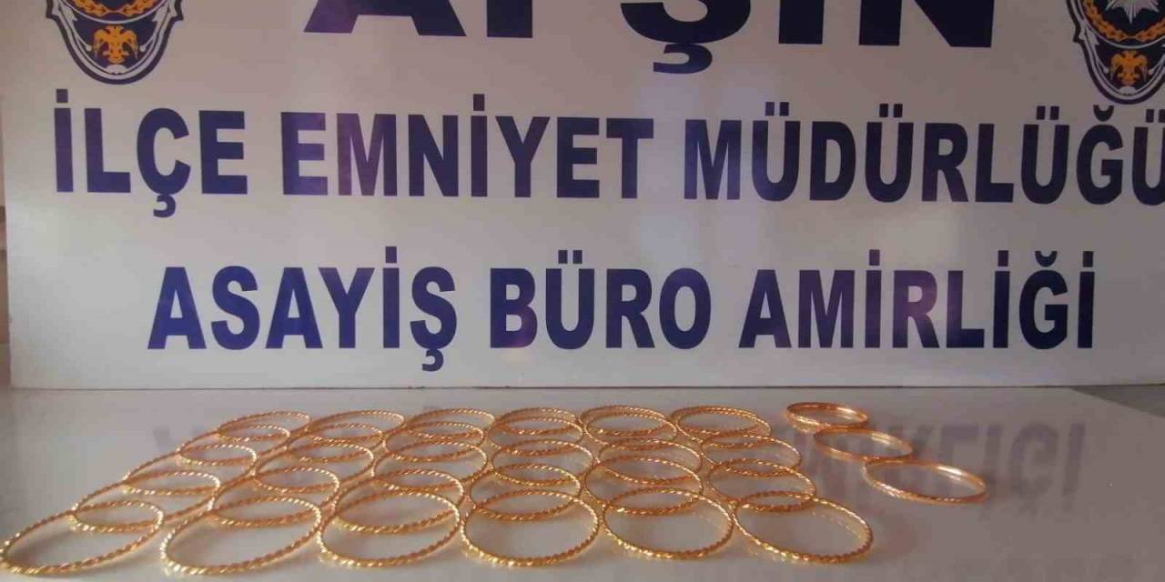 Kuyumcudan Gerçek Sanıp Çaldığı Bileziklerle Yakalandı