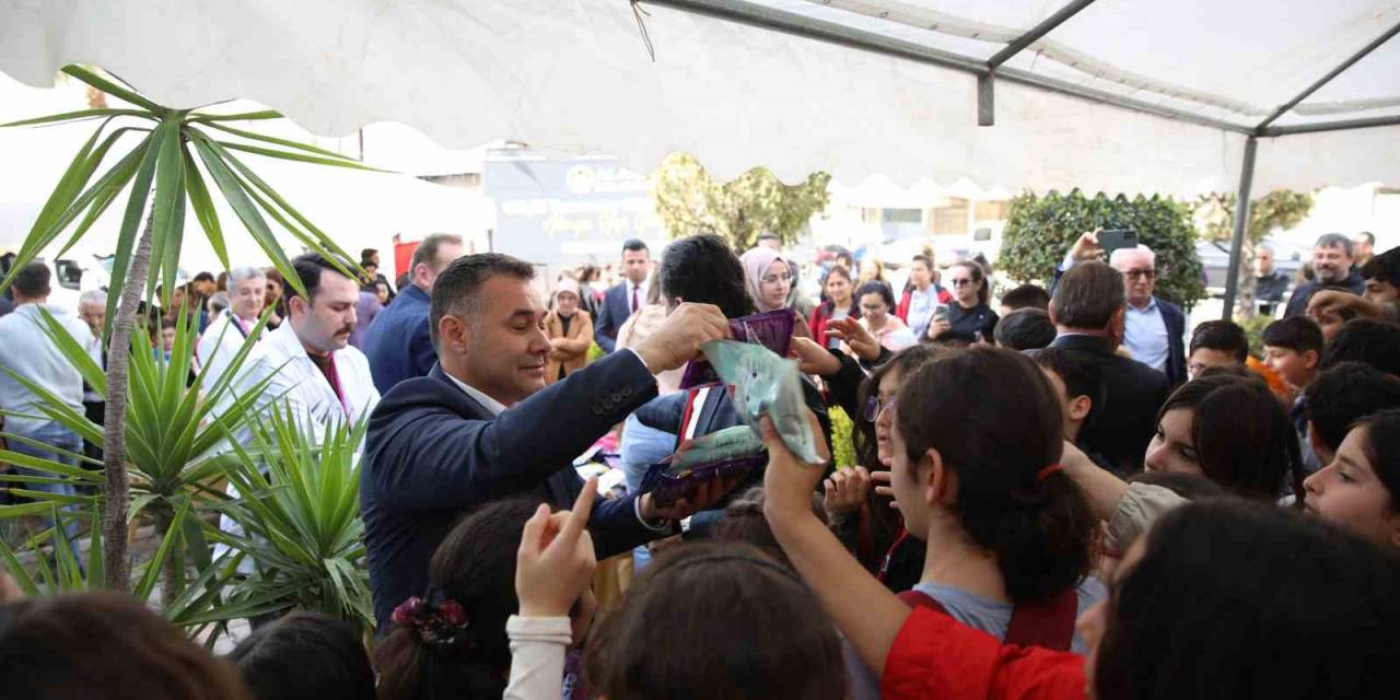 Alanya Belediyesi 4 Nisan Sokak Hayvanları Günü’nde Farkındalık Etkinliği Düzenledi