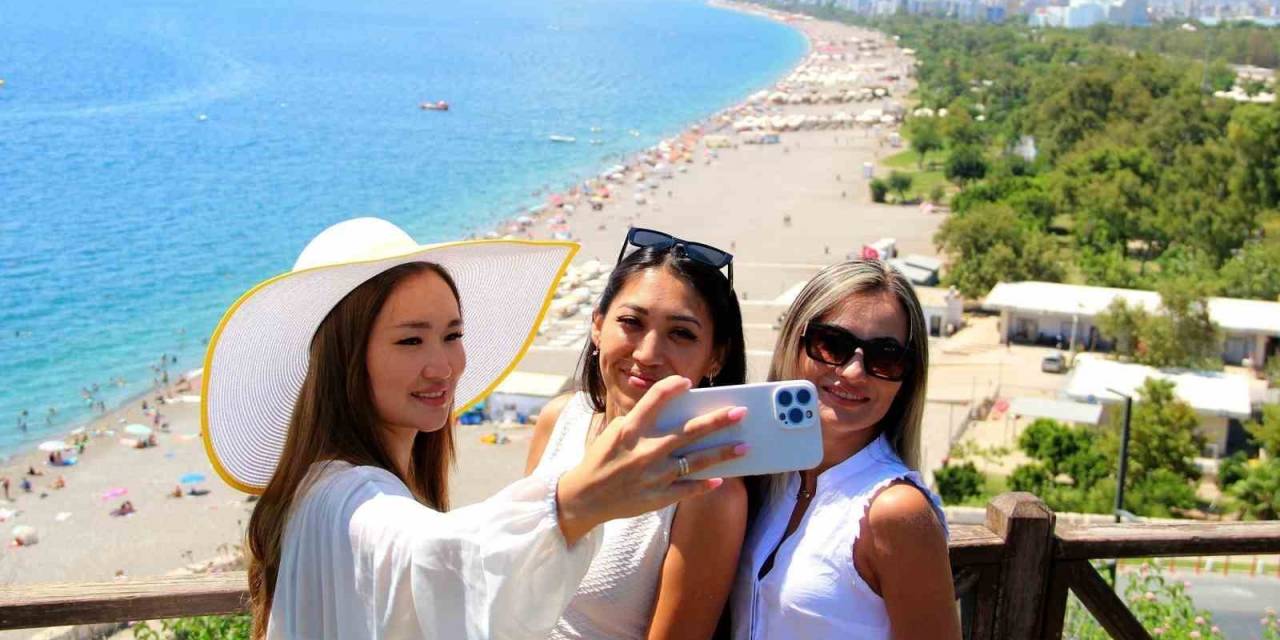 Antalya, Turizm Verilerindeki Artışını Sürdürüyor