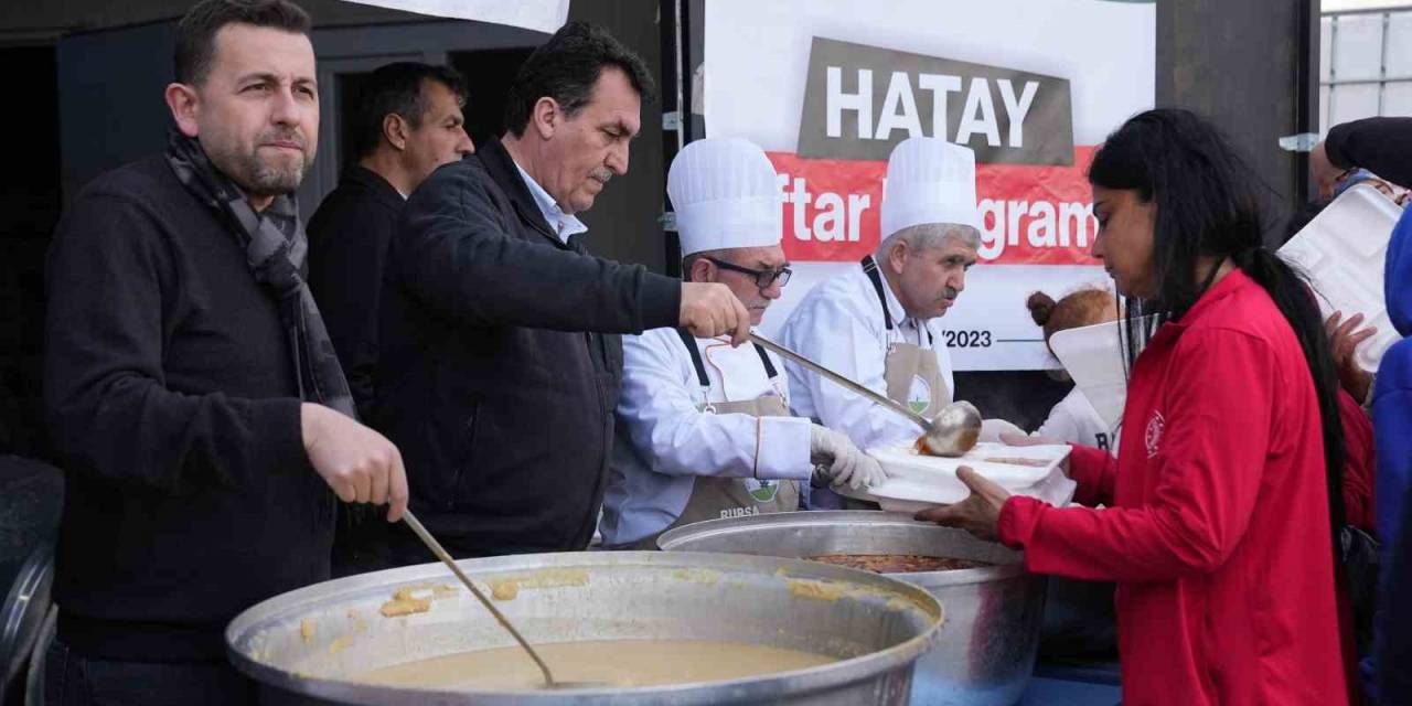 Osmangazi Belediyesi, Ramazanın Bereketini Deprem Bölgesinde Paylaşıyor