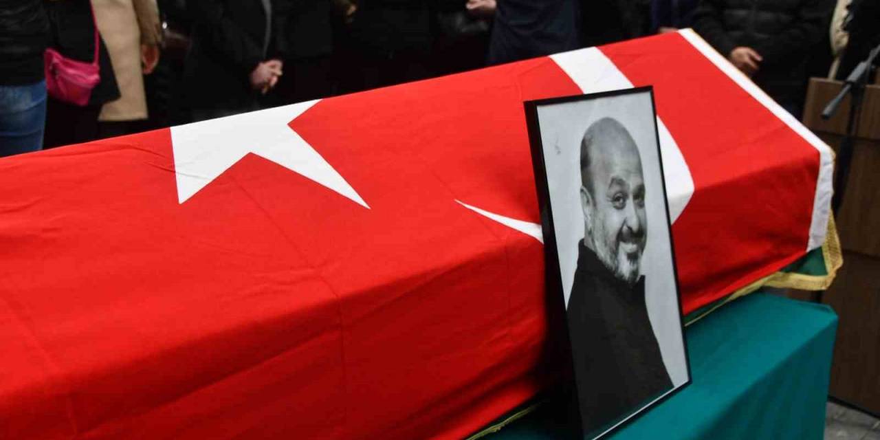 Gazeteci Şaban Arslan İçin Sabah Gazetesi Önünde Tören