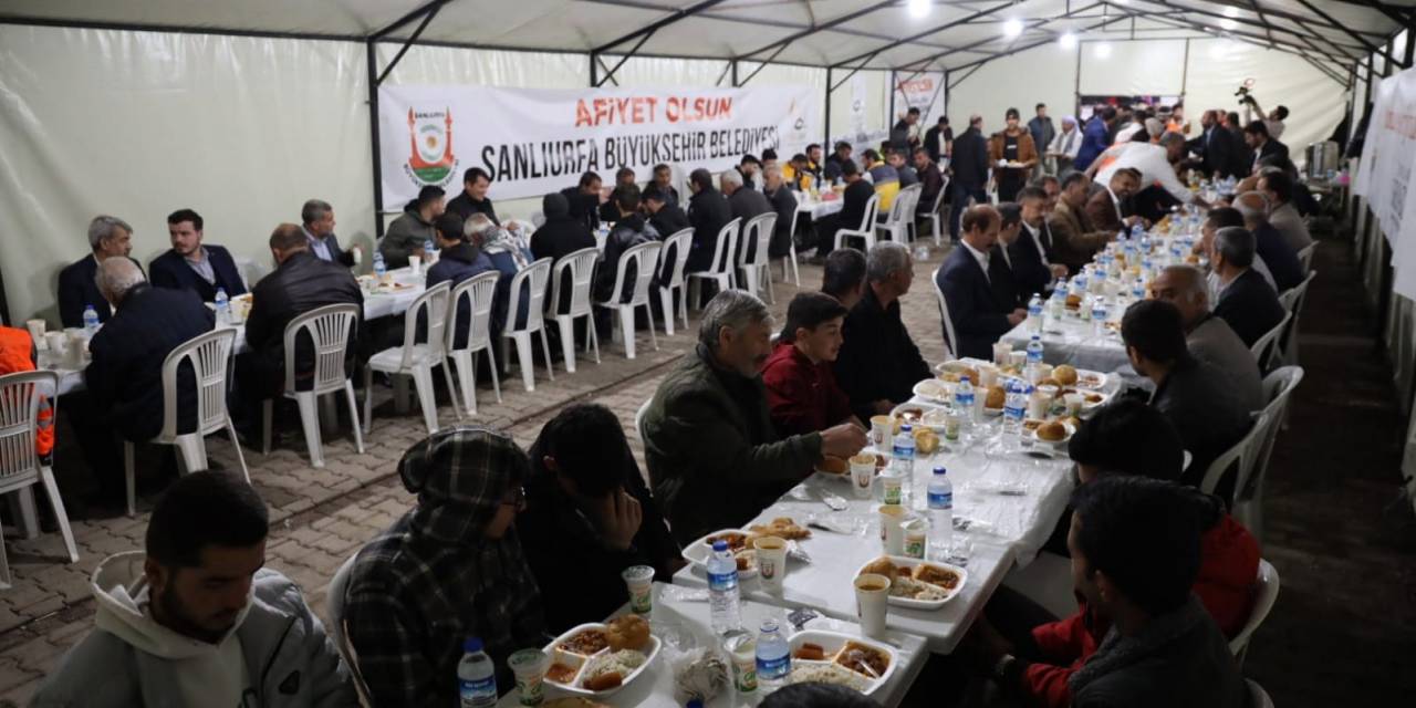 Beyazgül, Hilvan’da Vatandaşlarla İftar Yaptı