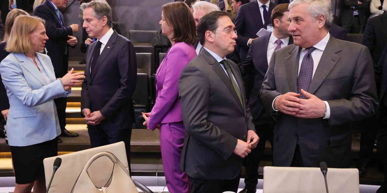 Nato Dışişleri Bakanları Toplantısı İkinci Gün Oturumları Başladı