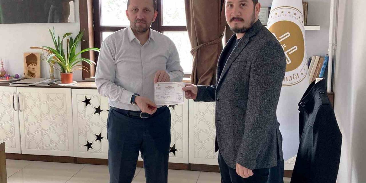 Depremzedelere 7 Bin Tl Bağışladı