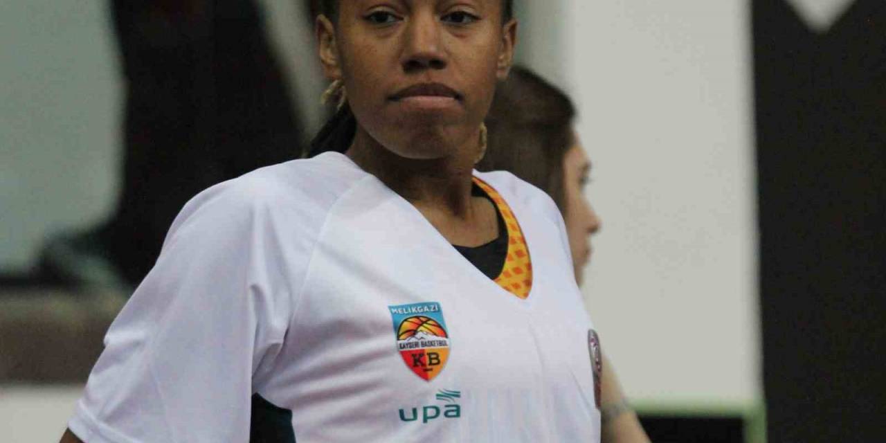 Sayı Kraliçesi Lyndra Weaver  Oldu