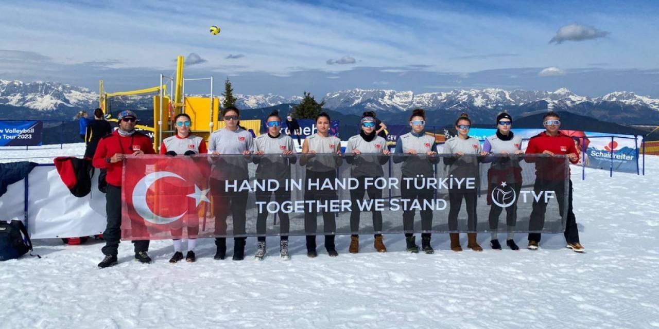 Dpü Sbf Akademisyenin Yer Aldığı Kadın Milli Kar Voleybolu Takımı Avrupa Şampiyonu