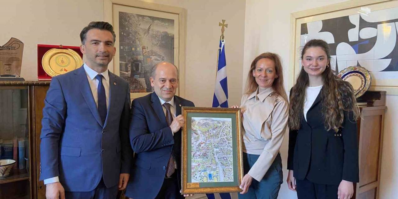 Edremit Ticaret Odası’ndan, Yunanistan İzmir Başkonsolosu Despoina Balkiza’ya Ziyaret