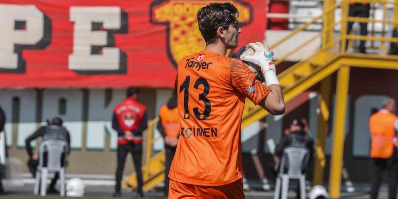 Göztepe’nin File Bekçisi Arda, Kalede Güven Veriyor