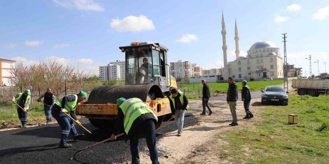 Sezonun İlk Asfalt Serimi Gerçekleşti