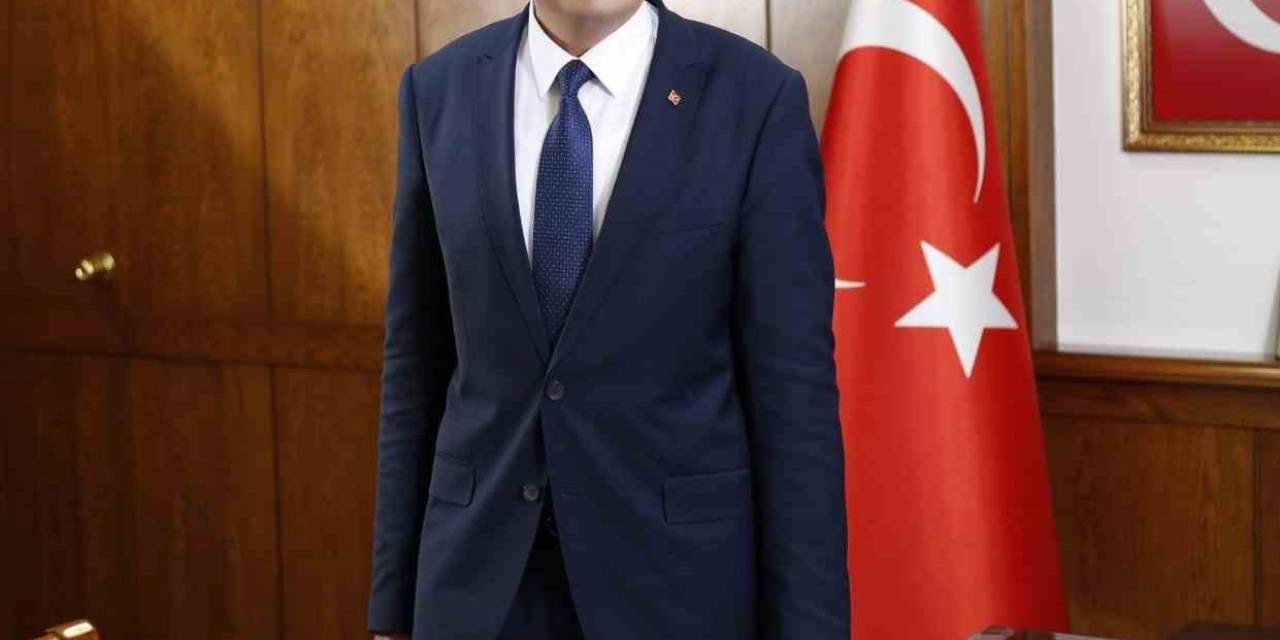 Başkan Özcan Avukat Meslektaşlarının Gününü Kutladı