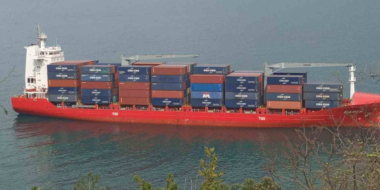 Karadeniz’de Karaya Oturan Gemi İçin Çalışmalar Sürüyor