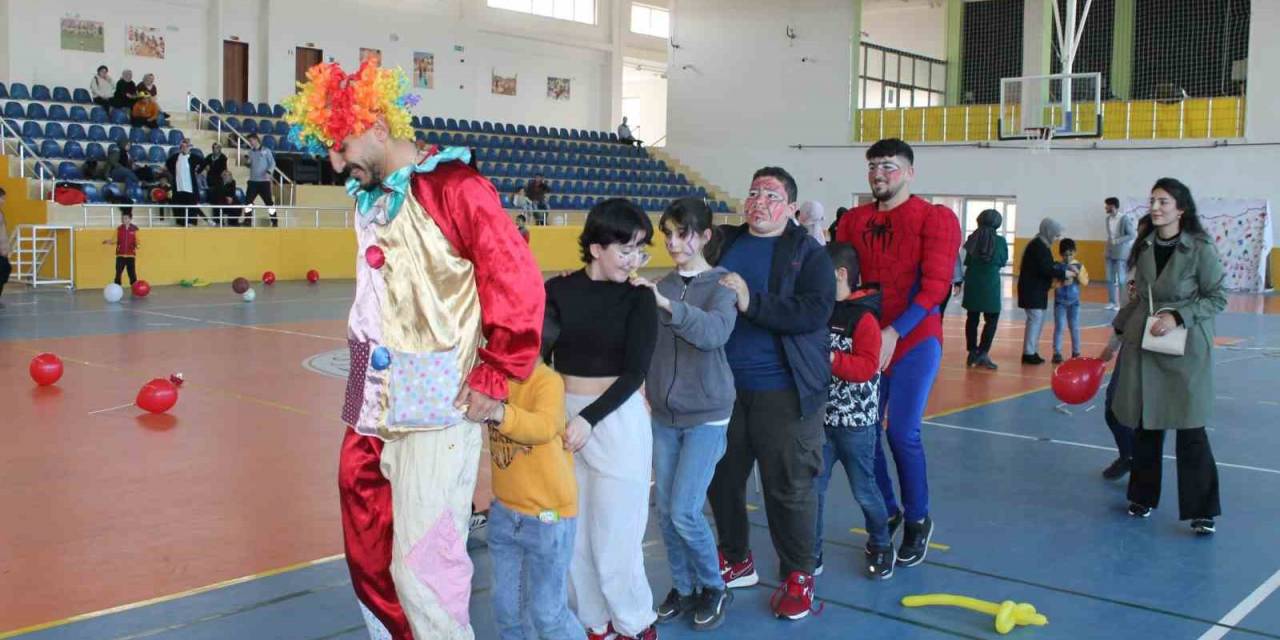 Batman Üniversitesinde Otizm Farkındalık Ayı Çerçevesinde Etkinlikler Düzenlendi