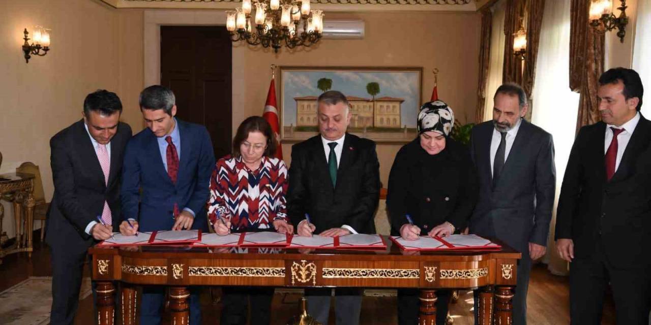 Alanya’ya Anaokulu İçin Protokol İmzalandı