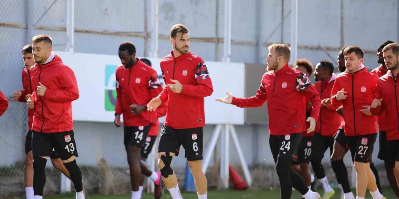Sivasspor‘dan Sakat Futbolcular İçin Açıklama