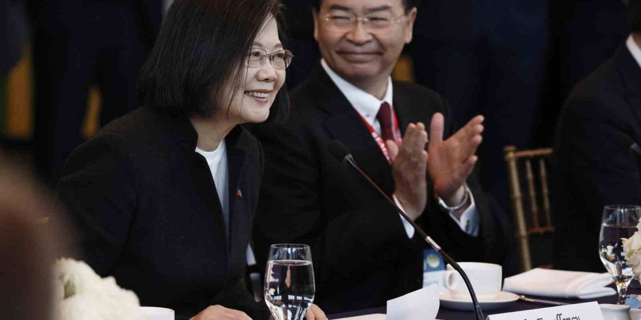 Tayvan Lideri Ing-wen: "kendimizi Bir Kez Daha Demokrasinin Tehdit Altında Olduğu Bir Dünyada Bulduk"